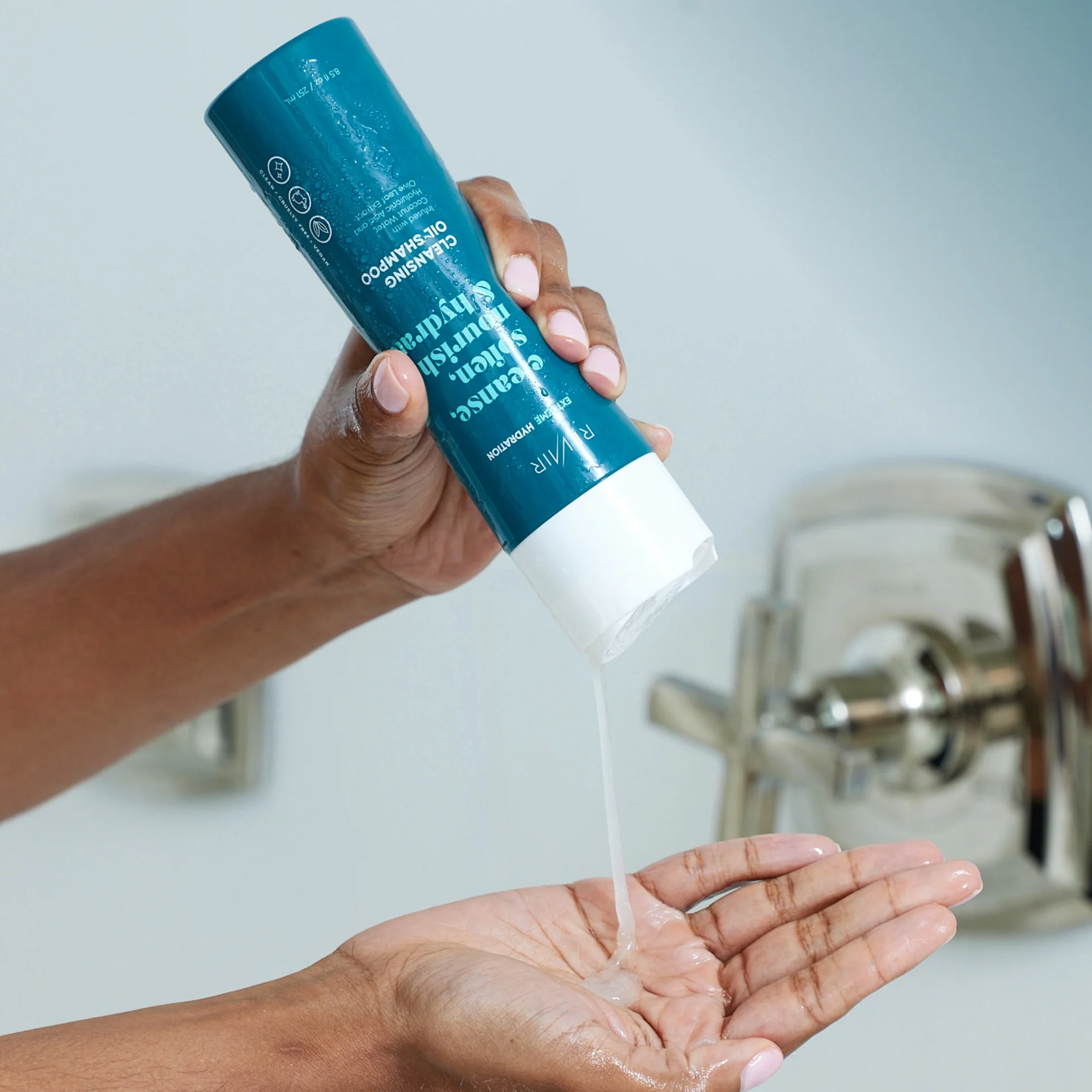 Extreme Hydration Cleansing Duo - Image 5